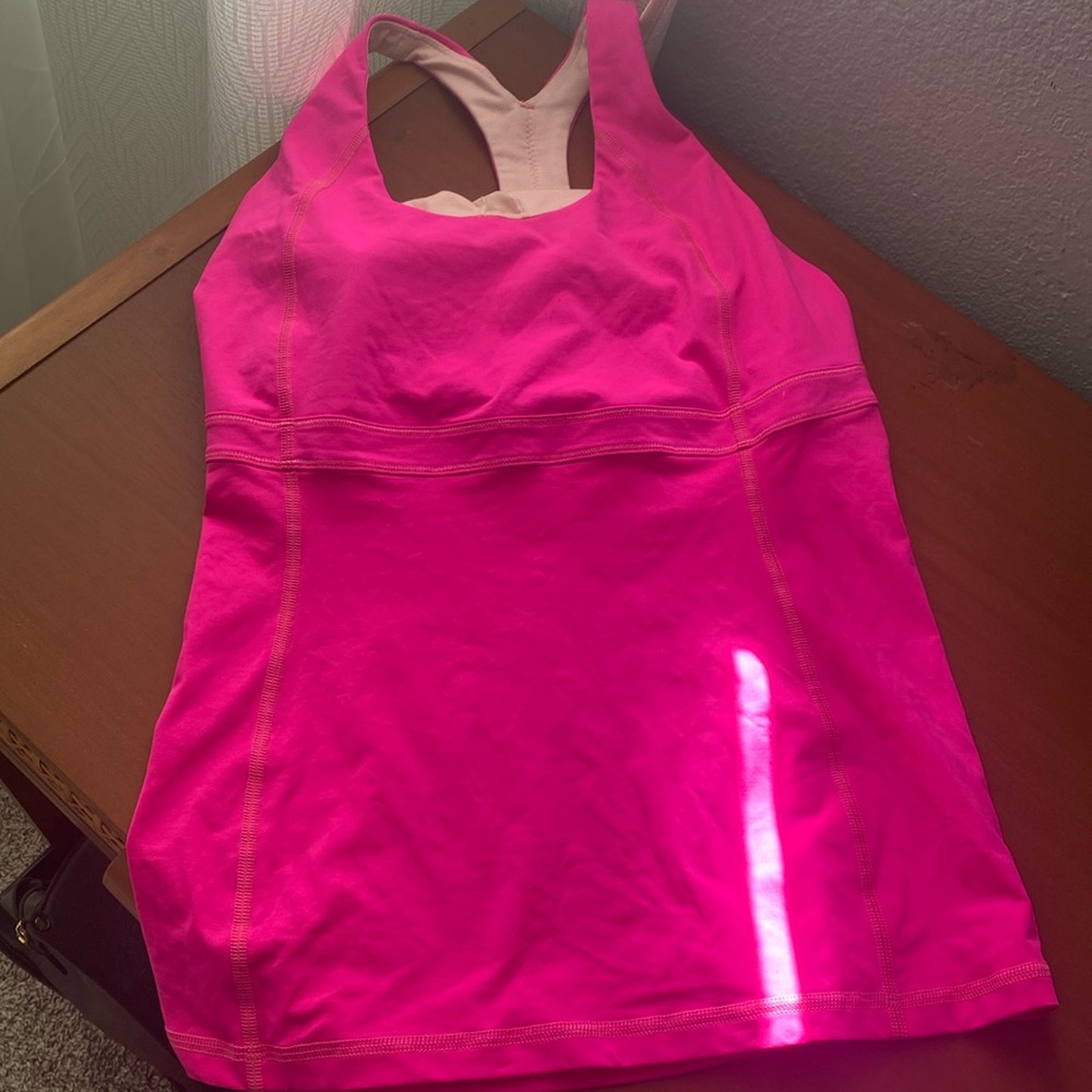 Lulu Lemon top